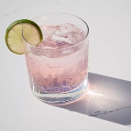 The weekend calls for relaxation and what better way to do that than with a drink in hand on our rooftop deck! ๐ย 
Explore the full list of amenities offered when you click the link in our bio. Instagram post from @livealeamiami on July 19, 2024 16:12:39pm